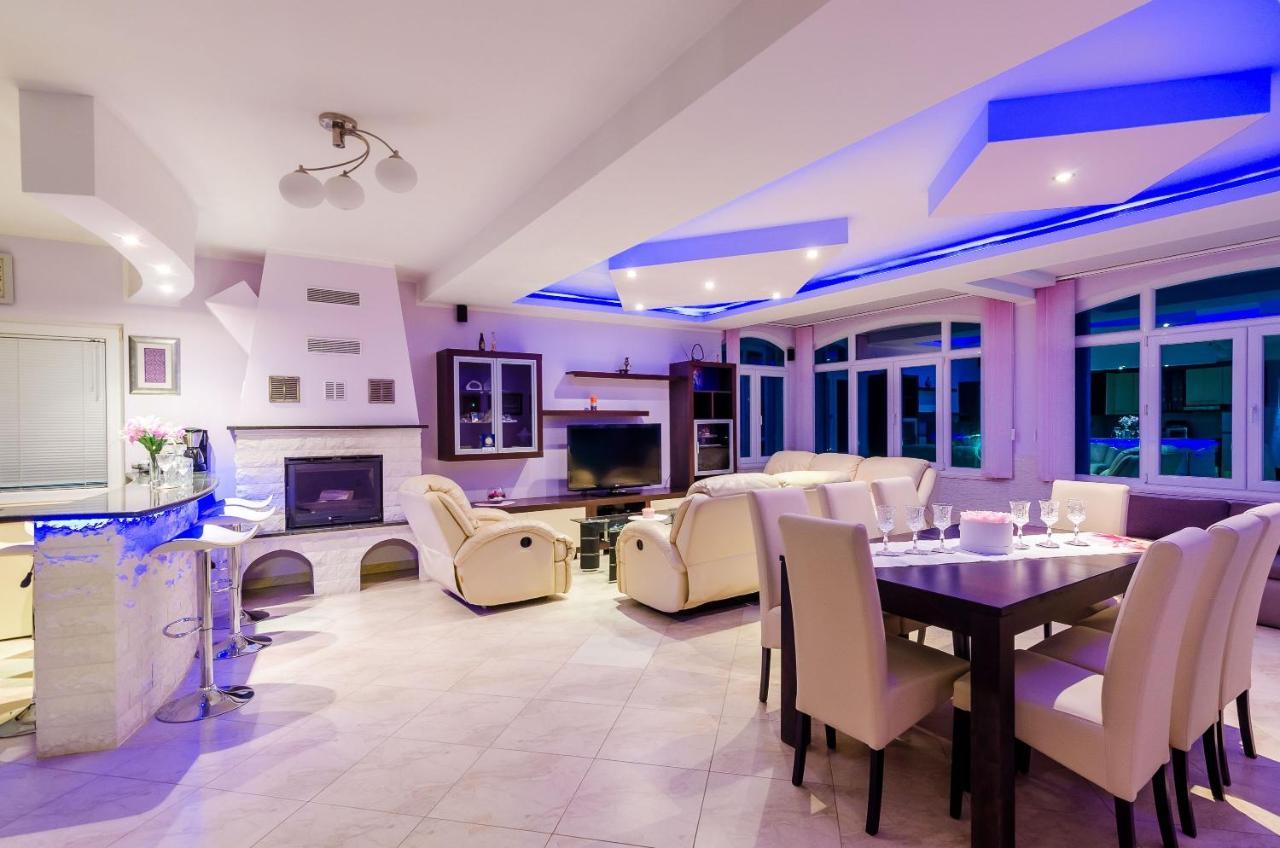 Villa Mateo With Private Pool Gruda Rum bild